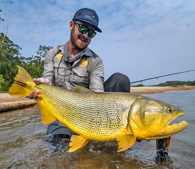 Christiaan Pretorius with a nice Golden Dorado