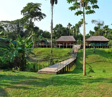 Exterior view of the lodge at Tsimane's Sécure Lodge - Herle Hamon photo