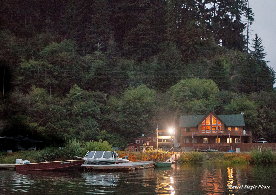 Gold River Lodge - Klamath River, California