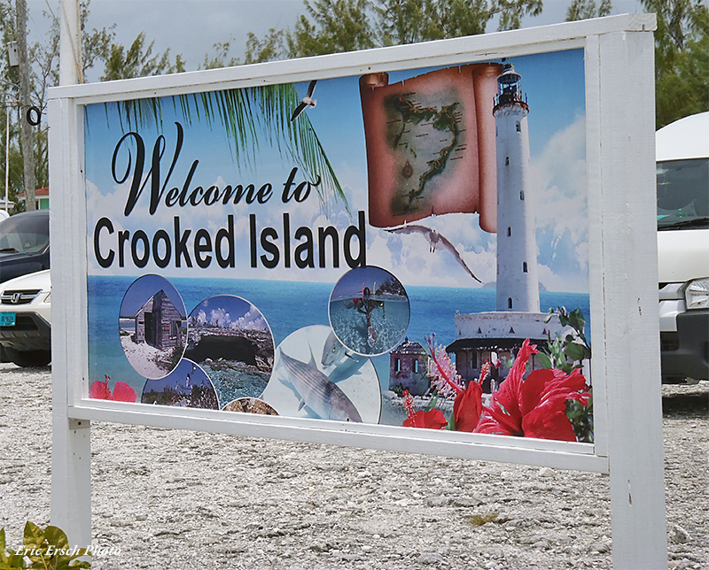 Welcome to Crooked Island sign