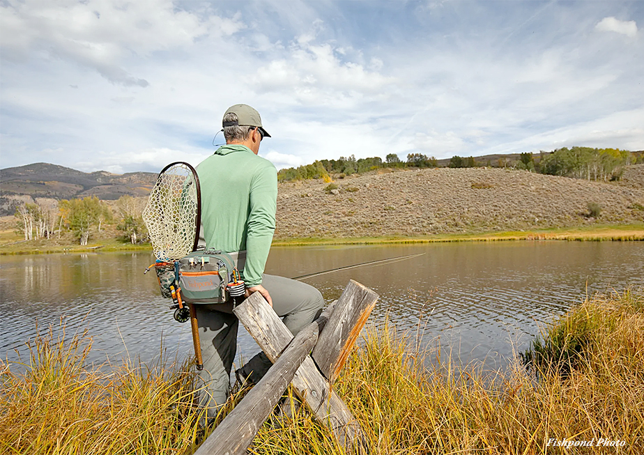 Anglers wearing a Fishpond Switchback Wading Belt 2.0