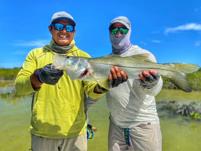 ESB Guide and Guest with Snook