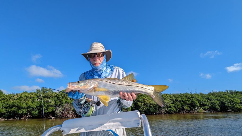 ESB ANGLER WITH SNOOK